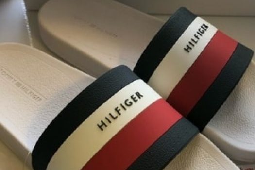 Papuci si slapi de firma pentru barbati ߩ Tommy Hilfiger, Nike, Adidas, Puma, Leviߩs, Pepe Jeans