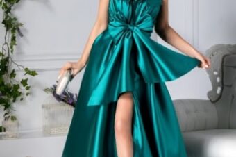 Rochii lungi de seara pentru un look de diva ߩ modele nunta si botez 2025