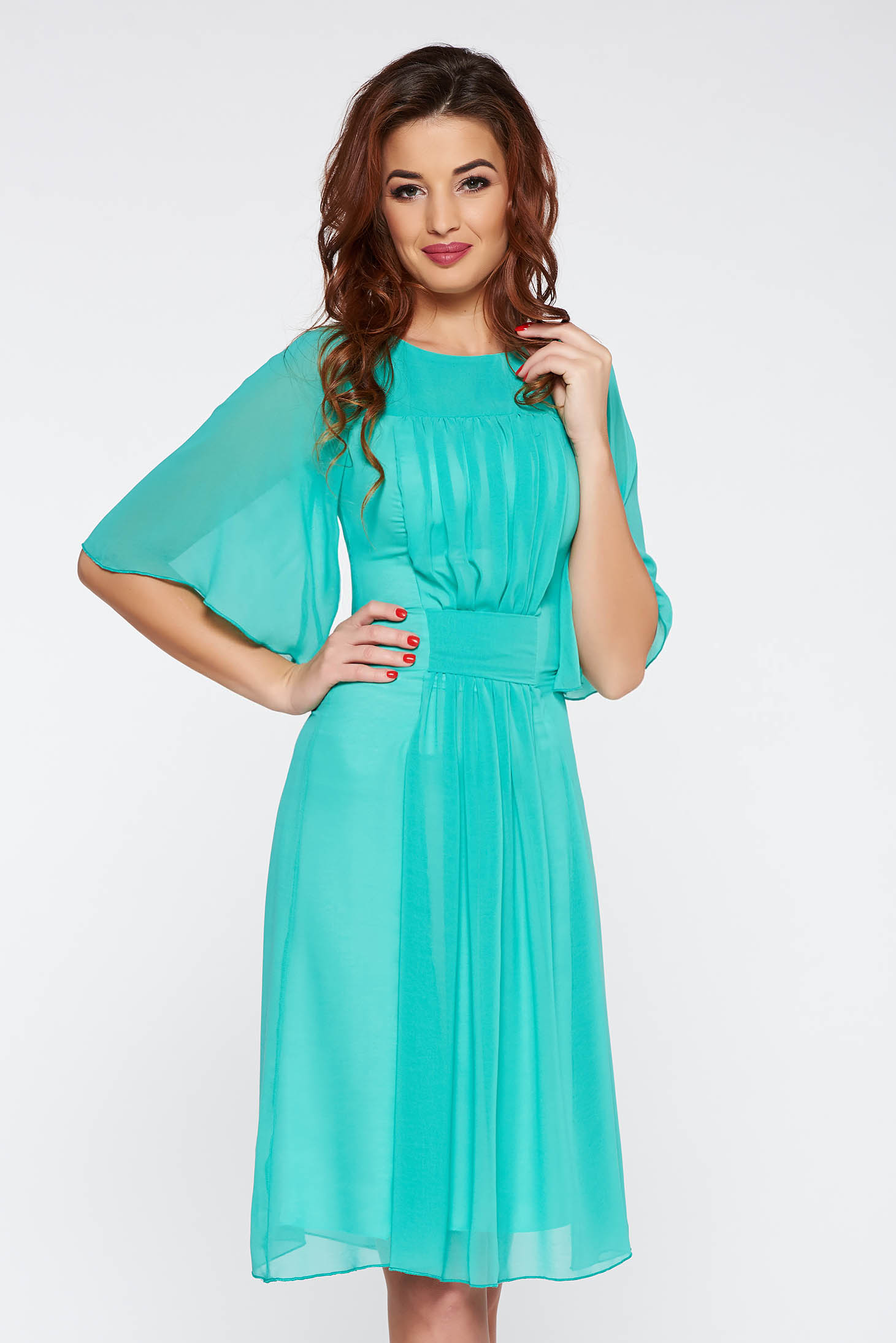 Rochie verde de ocazie in clos din voal captusita pe interior