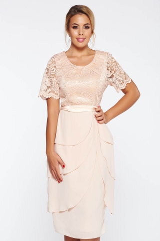 Rochie crem de ocazie midi din dantela cu volanase