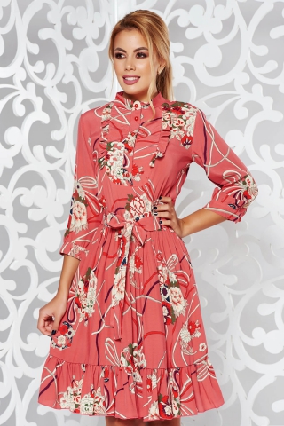 Rochie PrettyGirl rosa de zi in clos cu maneca 3:4 din material vaporos cu imprimeuri florale