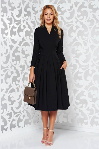 Rochie neagra eleganta in clos din bumbac neelastic cu decolteu in v
