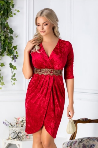 Rochie Anissa rosie din catifea cu reflexe si broderie