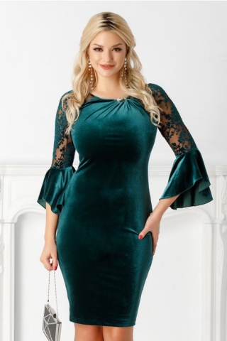 Rochie Ginette verde smarald cu brosa la decolteu