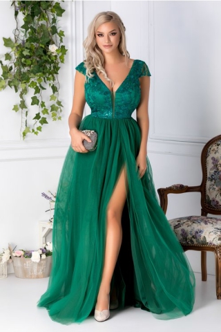 Rochie Michelle lunga verde deschis cu broderie la bust