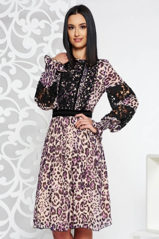 Rochie LaDonna crem eleganta in clos din voal captusita pe interior cu aplicatii de dantela