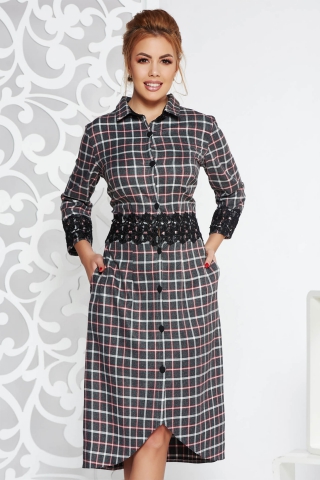 Rochie gri eleganta midi din stofa neelastica cu aplicatii de dantela accesorizata cu cordon