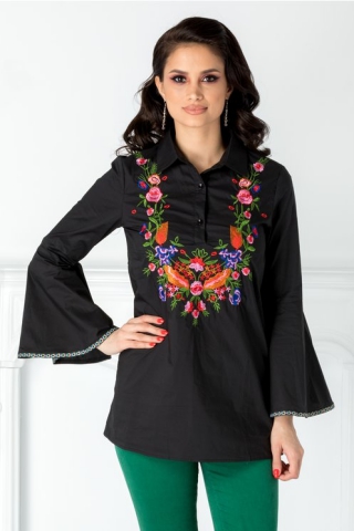 Camasa neagra cu broderie florala colorata la bust