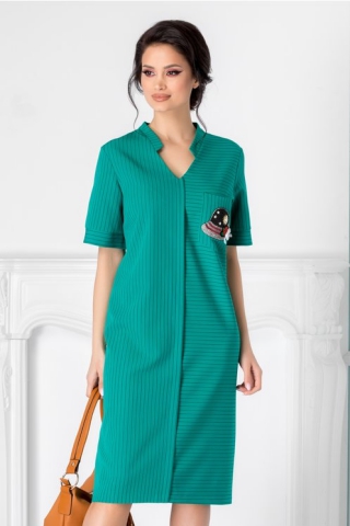 Rochie Matilda verde cu dungi negre si aplicatie din perlute