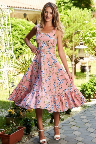 Rochie roz prafuit de zi midi in clos cu bretele si volanase la baza rochiei cu dungi si imprimeu floral