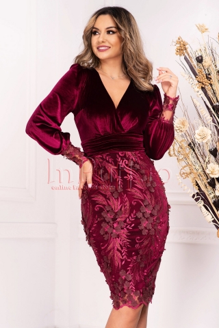 Rochie MBG bordo de ocazie midi din catifea cu tul brodat si maneca lunga