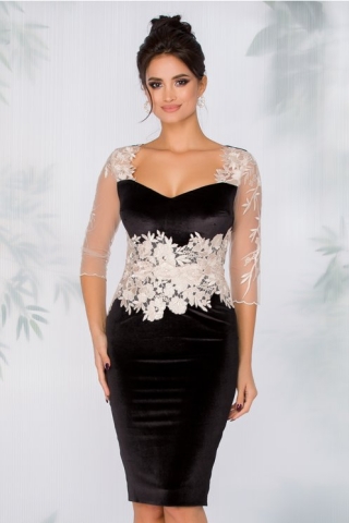 Rochie MBG neagra din catifea cu insertii din broderie florala bej