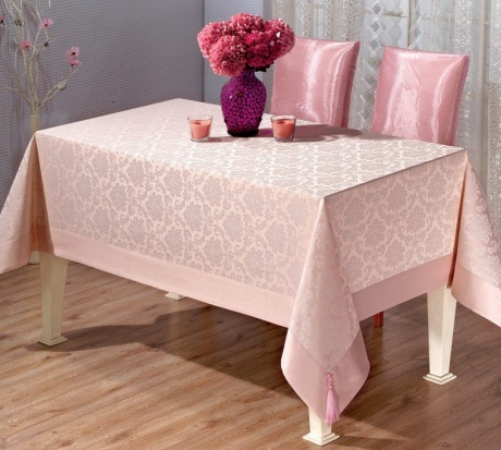 Fata de masa damasc jacquard cu ciucuri roz