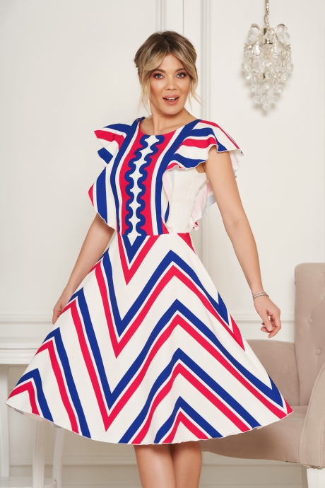 Rochie StarShinerS alba eleganta in clos cu maneca scurta